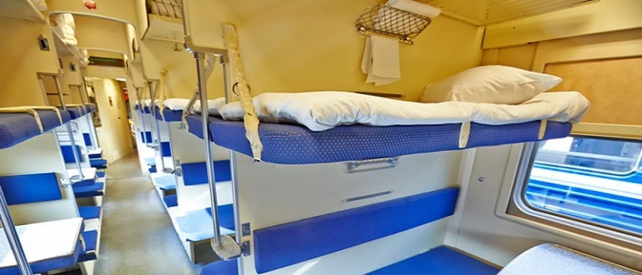 Фирменный поезд «Арктика». Плацкарт