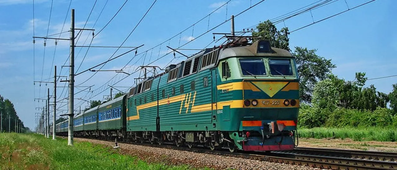 Многоразовое питание для пассажиров поездов дальнего следования можно получить у проводника