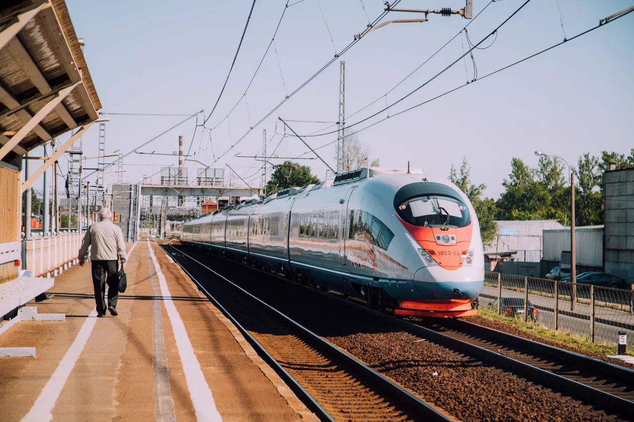 Как получить информацию о движении поезда в реальном времени?